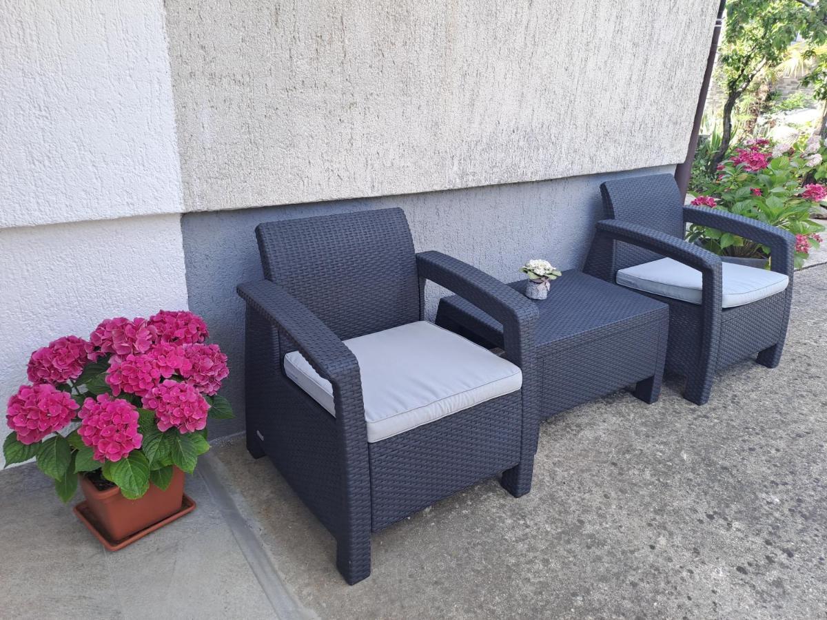 Studio Apartments Maslinik Krk Town Luaran gambar
