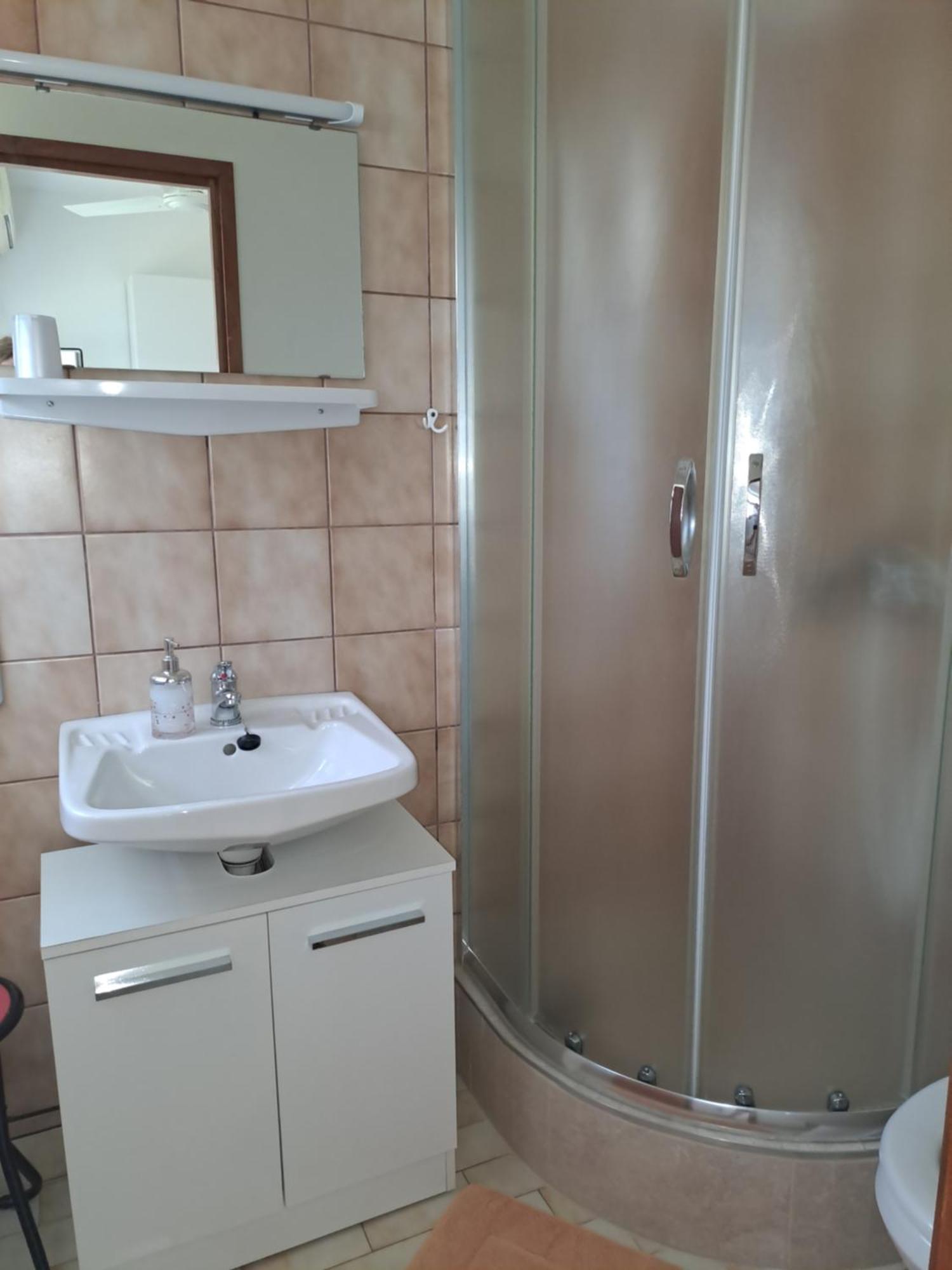 Studio Apartments Maslinik Krk Town Luaran gambar